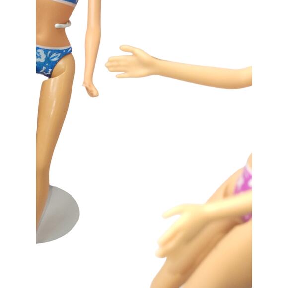 Trio of 2001 Palm Beach Barbies W/Swim Suits, PJ's, Shoes & Wedding Dresses - Picture 16 of 16